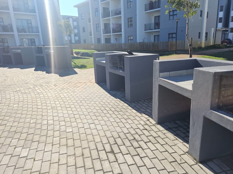To Let 1 Bedroom Property for Rent in Parklands East Western Cape